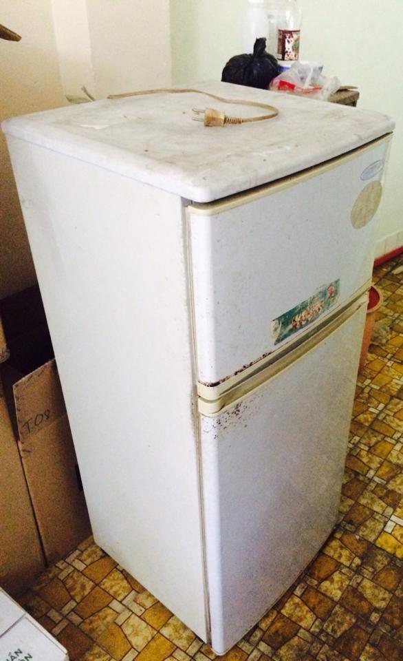được cho tủ lạnh to bán tủ lạnh Sanyo 110l